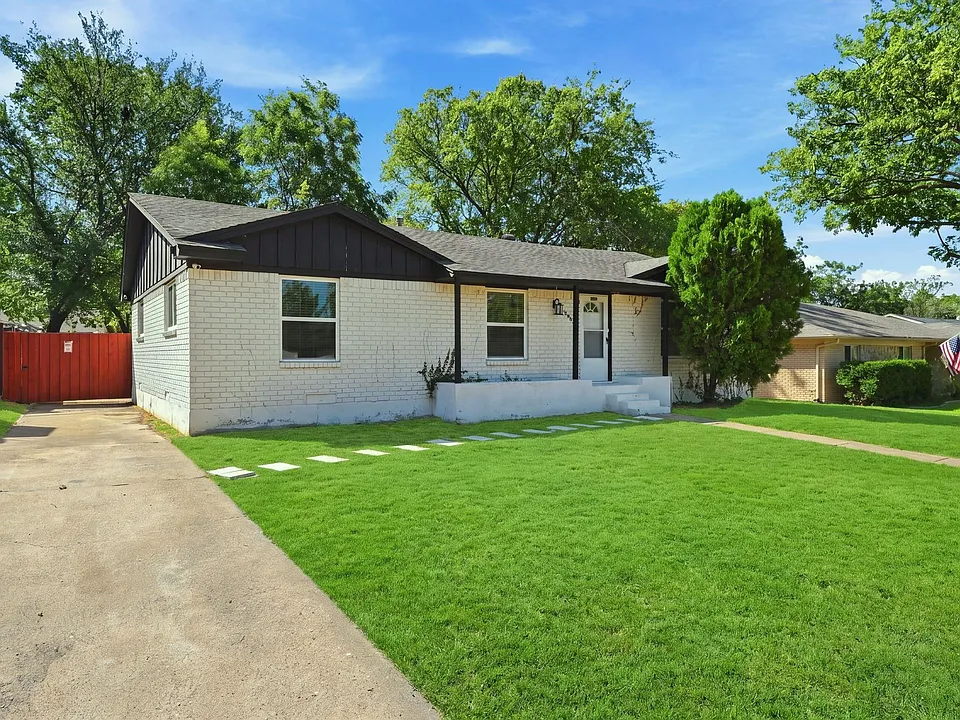 13640 Purple Sage Rd