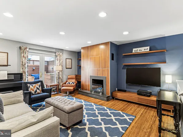 1215 Waverly Walk, Philadelphia, PA 19147