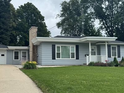 820 2nd Ave SE, Hampton, IA, 50441