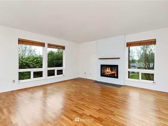 5th image of 1207 150th Ave SE