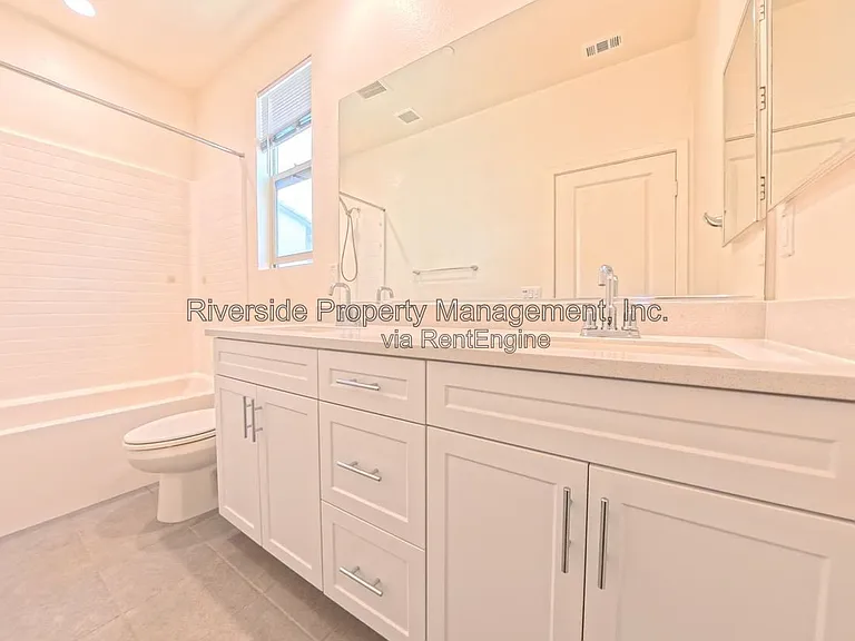 16008 Jamie Ln #1 — Photo 33