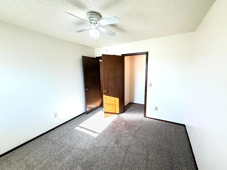 316 Falcon Ct — Photo 16