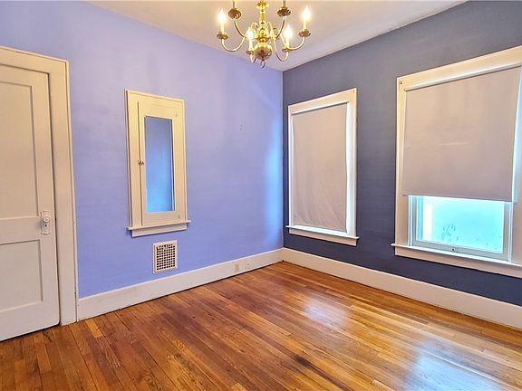 2nd image of 126 Hawthorne Ave