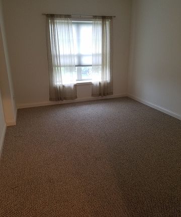 4th image of 101 Pointe Dr Unit 105