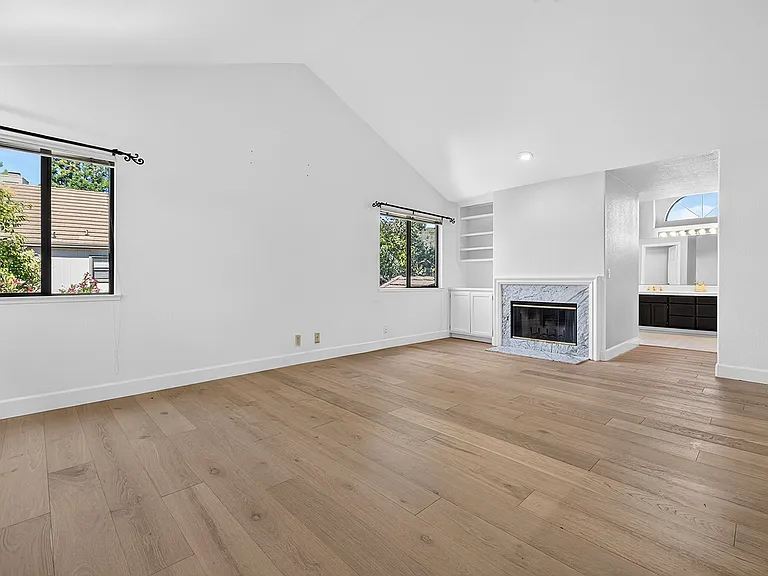 133 Madrid Way — Photo 26