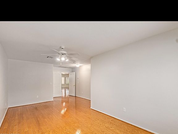 3rd image of 7432 W Aurora Dr