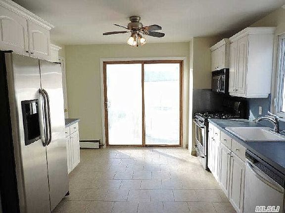 4th image of 782 Uniondale Ave