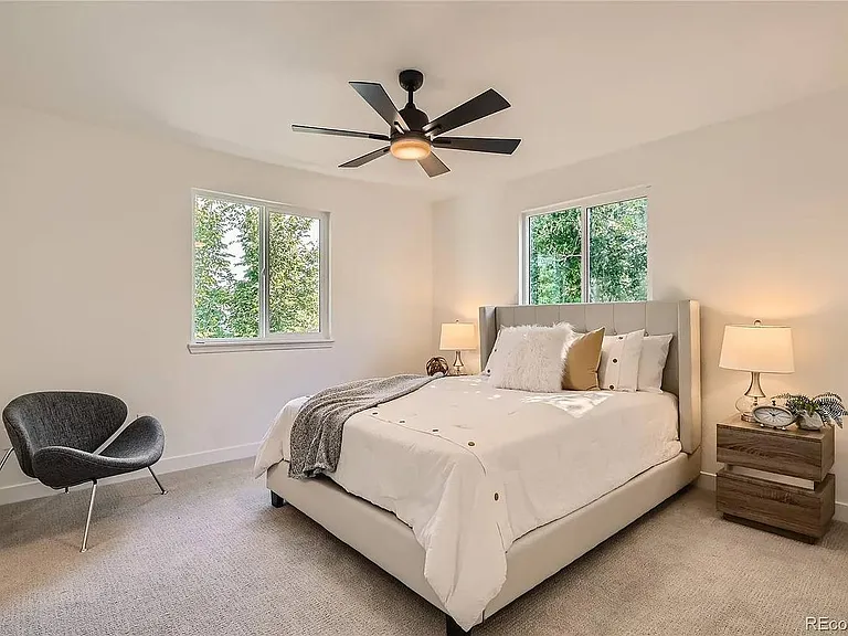 4264 S Halifax Way — Photo 7