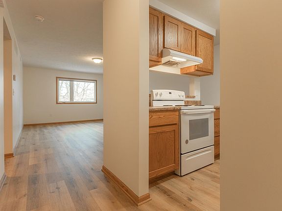 5th image of 1215 A St APT 20