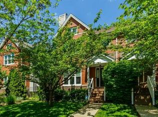 5895 Nina Pl, Saint Louis, MO 63112