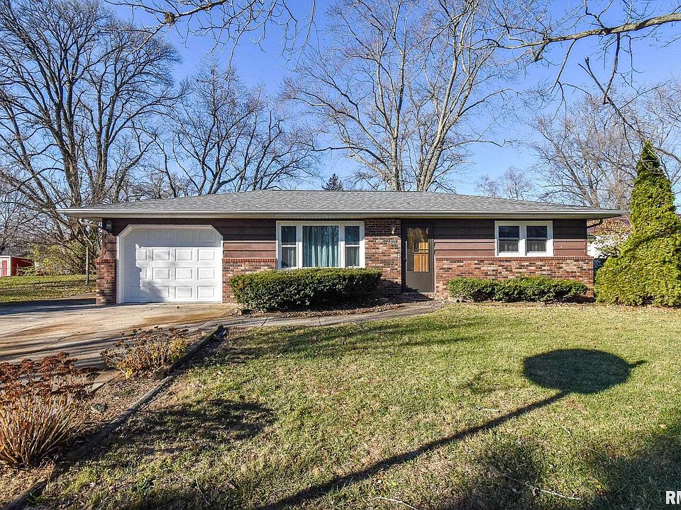 1st image of 124 Steiner Ave