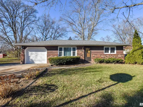 124 Steiner Ave, East Peoria, IL 61611