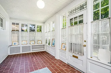 Sold by Dom Realty of NY