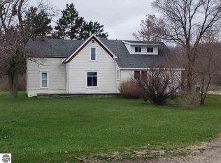 8020 W M 115 Hwy, Mesick, MI 49668