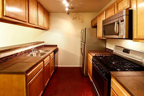 Ridgecrest Town Home with Contemporary Style & Quality Finishes Photo 1