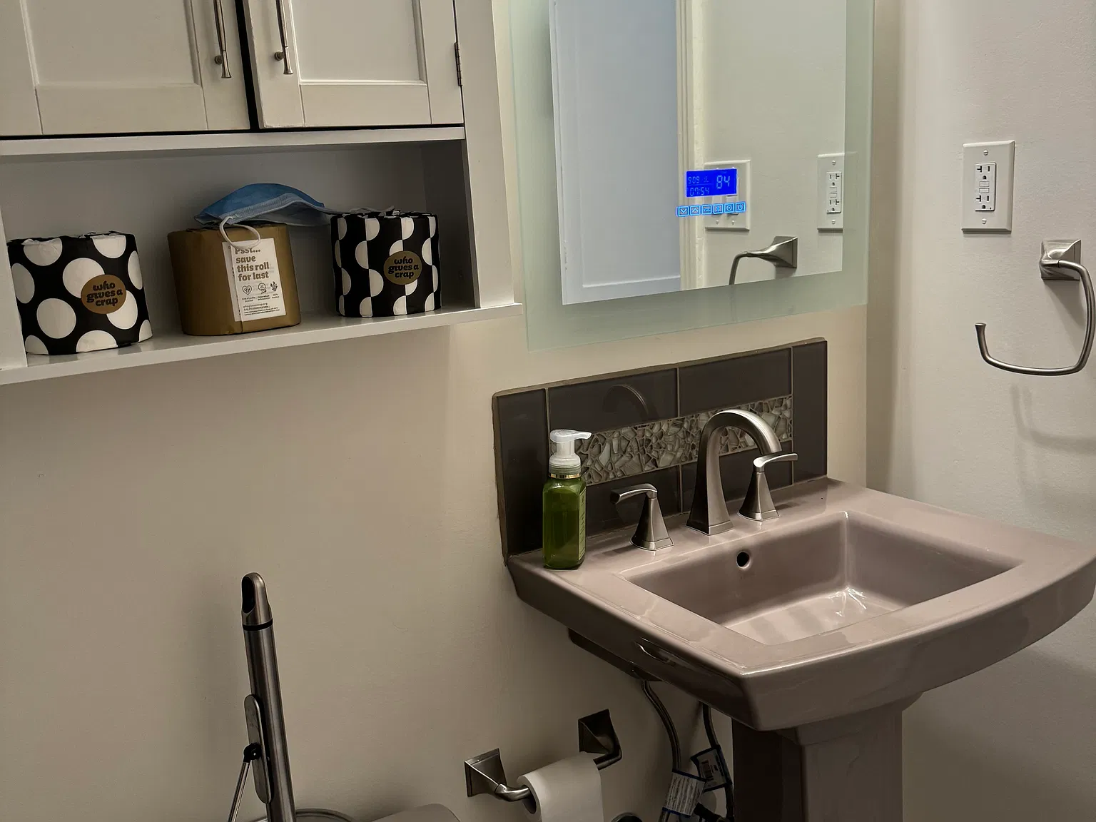 1 bed, 870 sqft, $2,250 — Photo 4