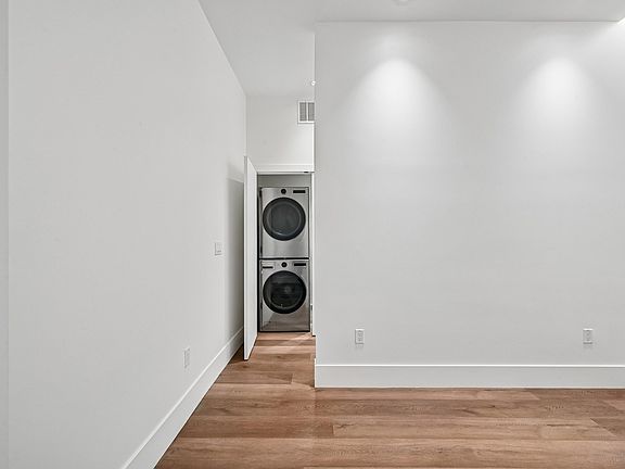 4th image of 225 E Bayaud Ave #6524716
