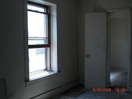 2nd image of 910 N Kedvale Ave