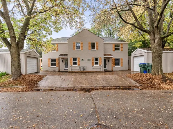 5700 Clover LANE #5702, Greendale, WI 53129