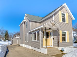 229 E Lincoln Ave, Zeeland, MI 49464