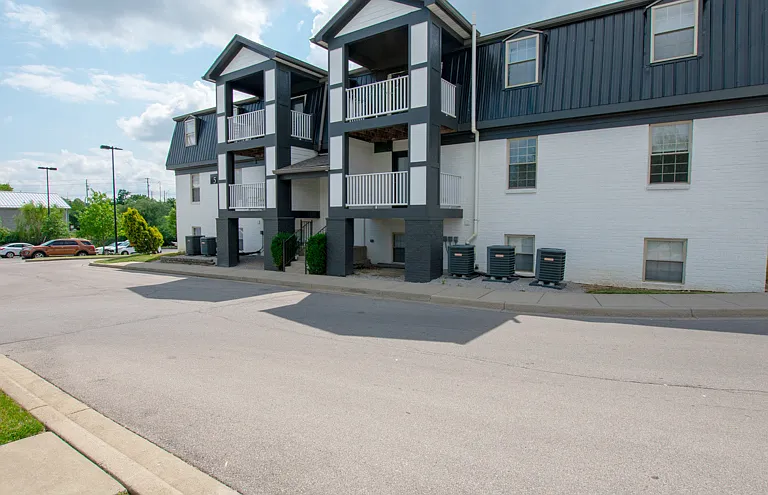 The Champion at Bluegrass Apartments — Photo 22