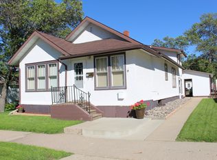 1315 1st St SE, Minot, ND 58701