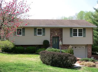 2001 Hillside Dr, Evansville, IN 47712