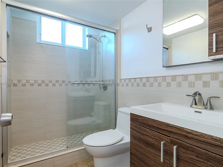 921 Jefferson Ave #3C — Photo 13