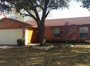2312 Versailles Dr, Carrollton, TX 75007