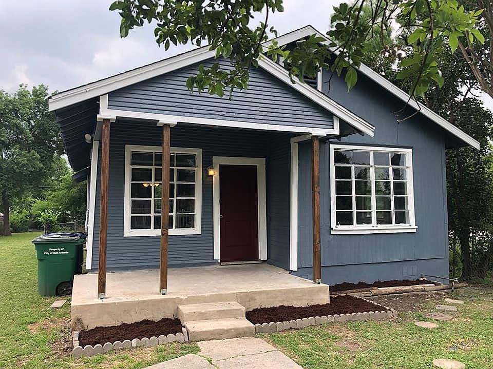 1st image of 2122 Delgado St