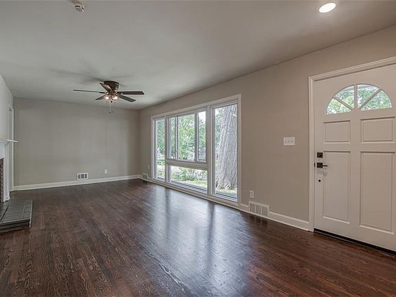 4th image of 7531 Briar Dr