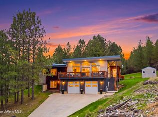 944 N Balcony Dr, Coeur D Alene, ID 83814