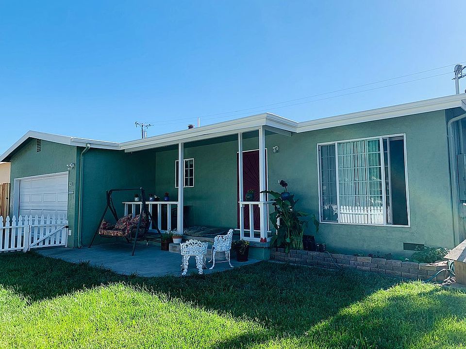 2nd image of 2031 Ida St