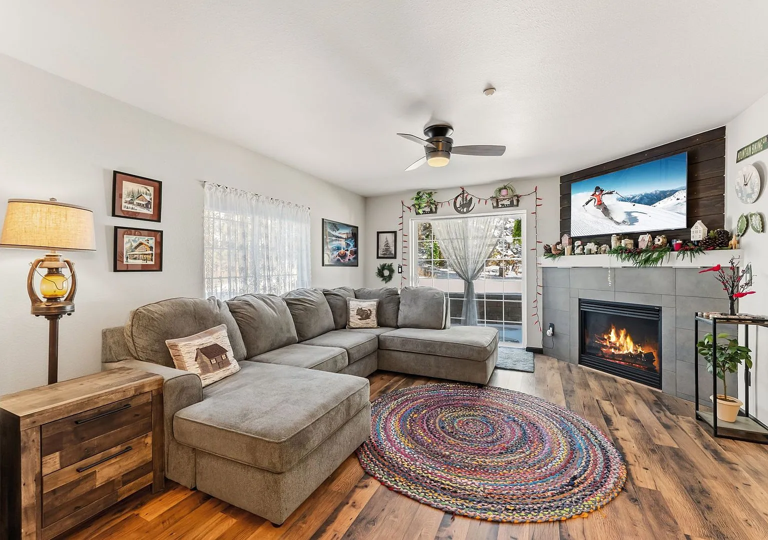 Furnished 2BR/2BA Breckenridge Condo | Garage, Fireplace & Hot Tubs | Available Oct. 1 — Photo 1