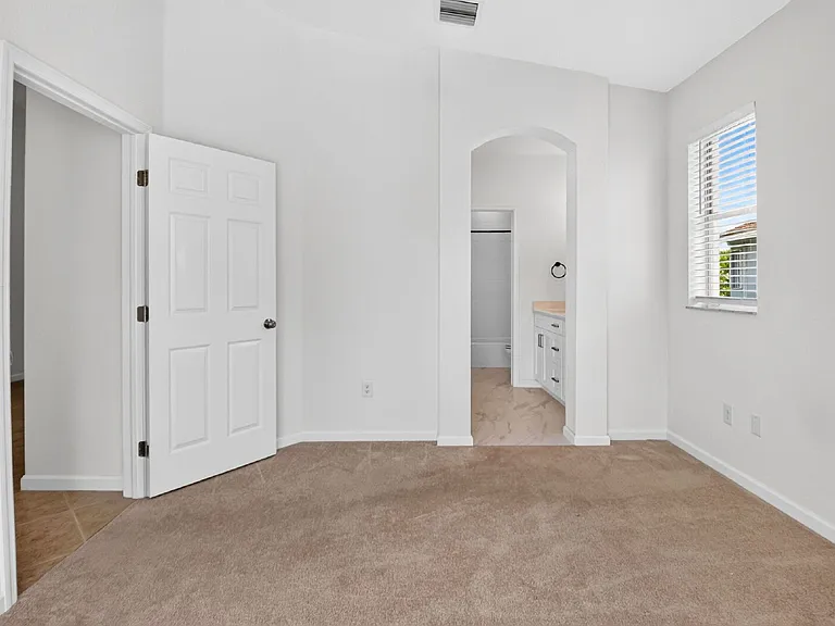 3199 Laurel Ridge Cir — Photo 24