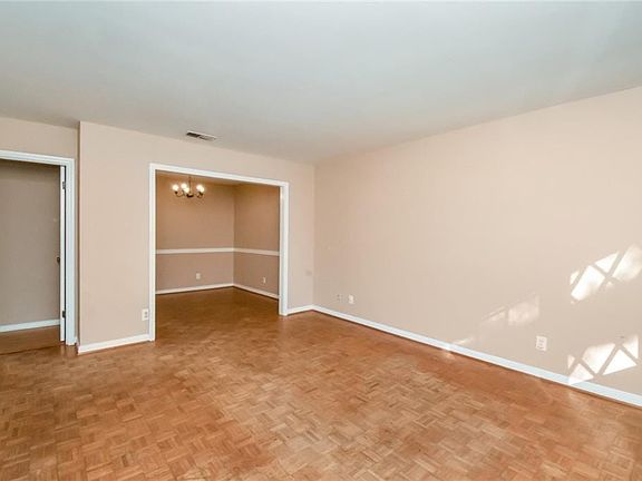 2nd image of 5516 Brightwood Ln