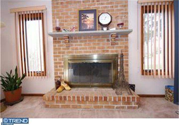 2nd image of 10 Embassy Cir