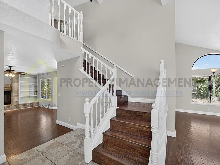 8779 Brittany Park Dr — Photo 27