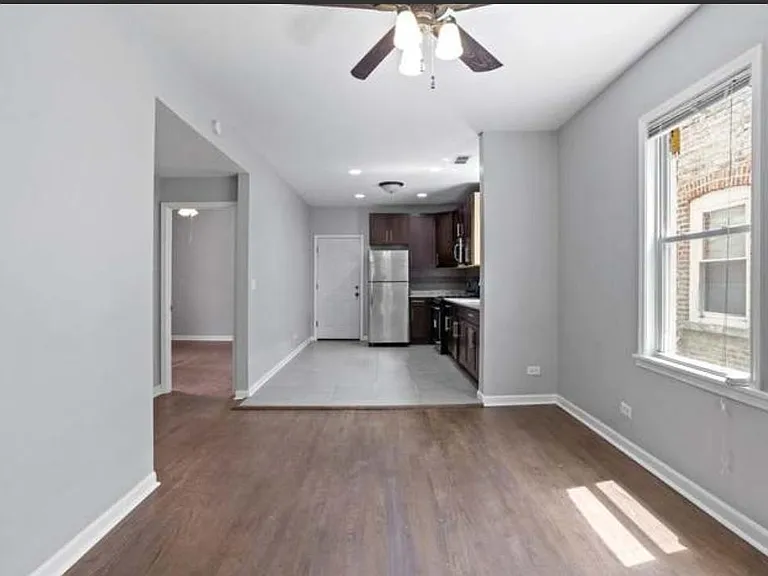 1711 N Mayfield Ave #1 — Photo 2