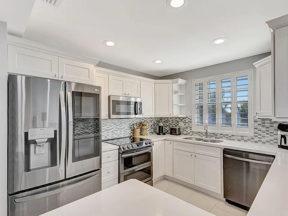 205 Mainsail Cir