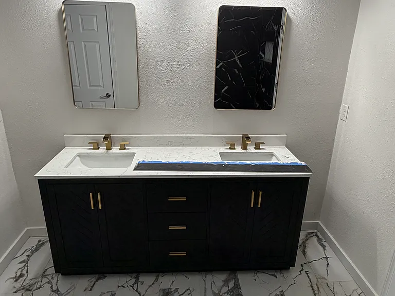 2096 Kings Palace Dr — Photo 2