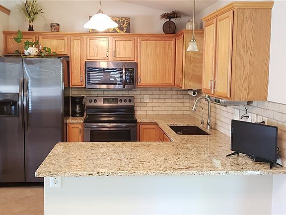 4th image of 2509 N Woodridge St