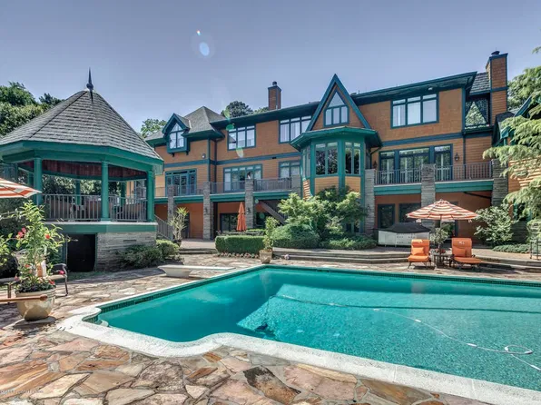 103 Cold Indian Spring Rd, Ocean, NJ 07712
