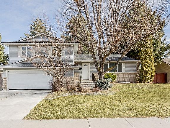 2nd image of 2241 Balboa Dr