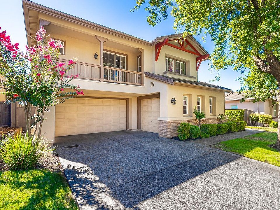 1st image of 1632 Grey Owl Cir