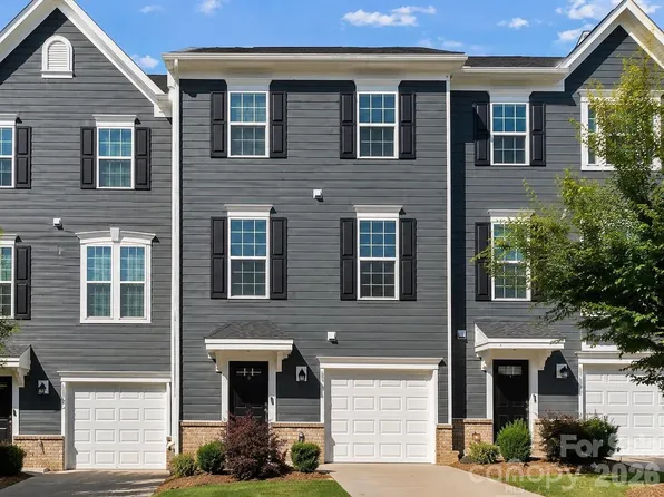 3037 Beeler Ln, Charlotte, NC 28208