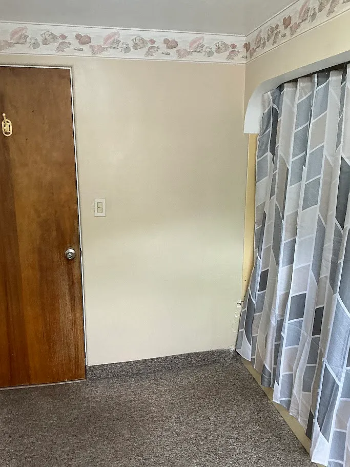 Studio, $375 — Photo 4