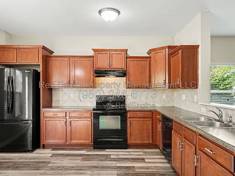 11325 Deer Chase Ln — Photo 10