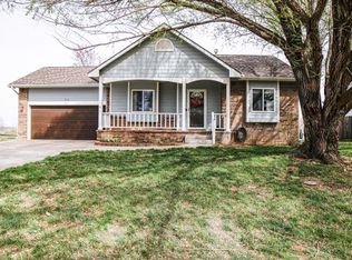 316 N Dacey Ave, Bentley, KS 67016