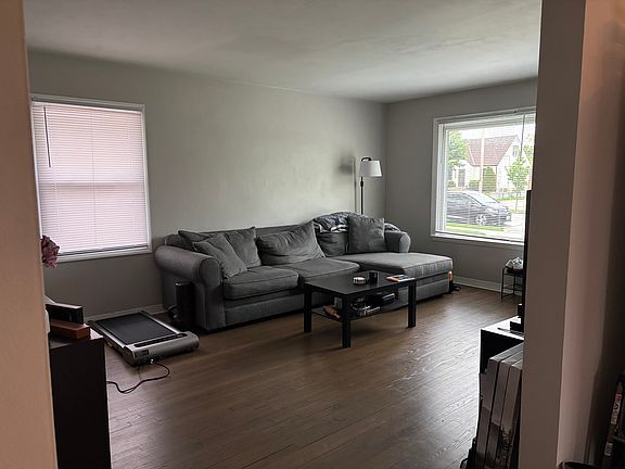 3rd image of 8937 W Morgan Ave #8937